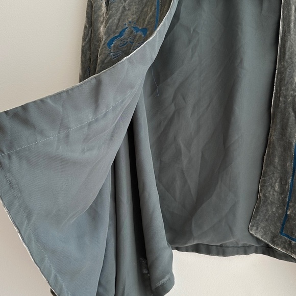 ZARA Collection Velvet Floral Cardigan, Green/Blue, Size Medium - Picture 8 of 16